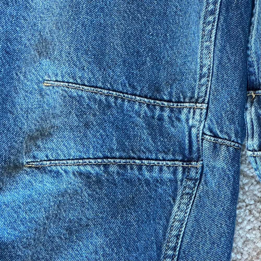 GAP High Rise Horseshoe Jeans - Picture 9 of 15